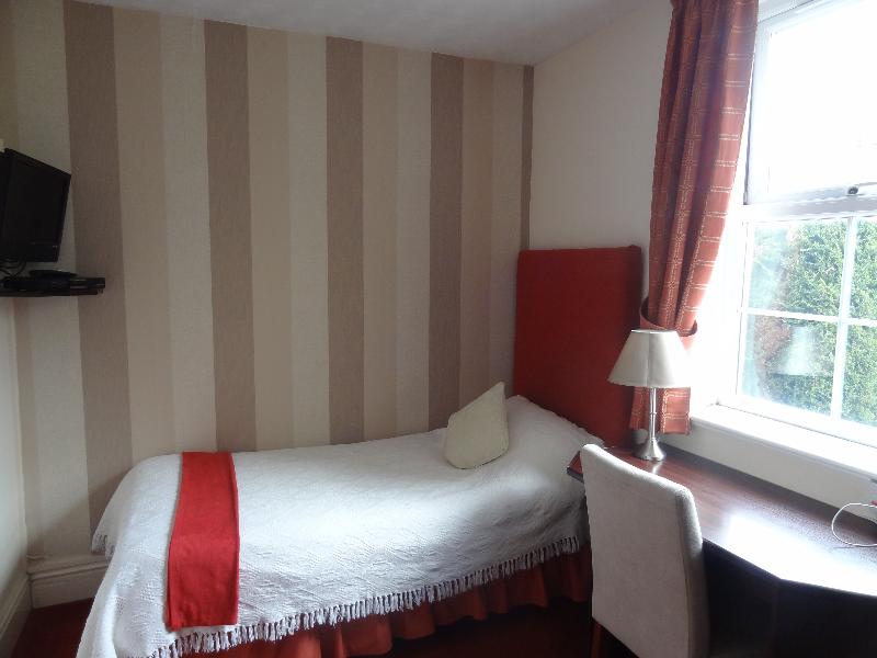 The Edward Hotel - Oda
