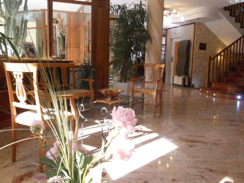 Lola Piccolo Hotel - Genel