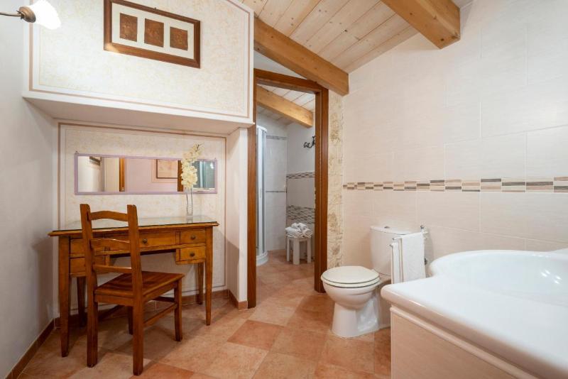 Lola Piccolo Hotel - Oda