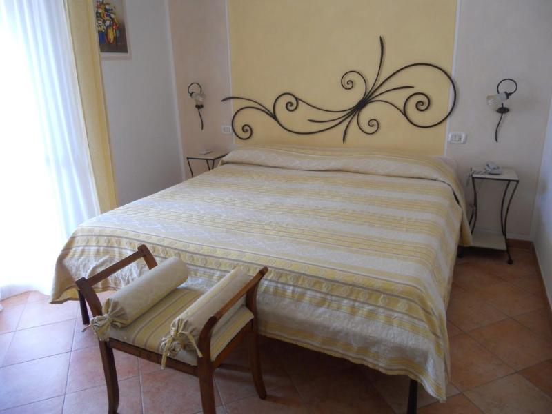 Lola Piccolo Hotel - Oda
