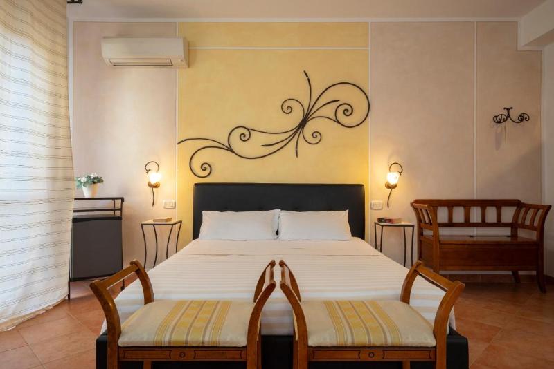 Lola Piccolo Hotel - Oda