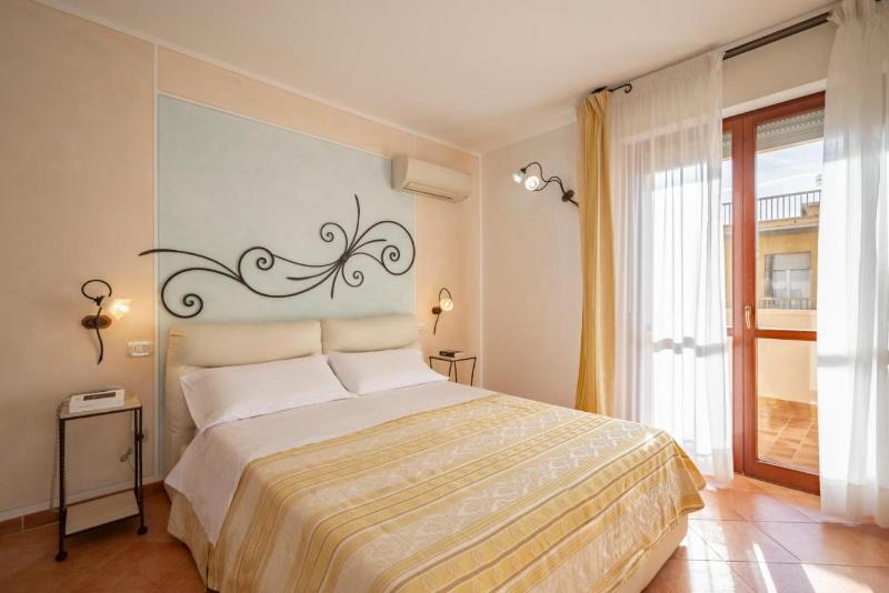 Lola Piccolo Hotel - Oda