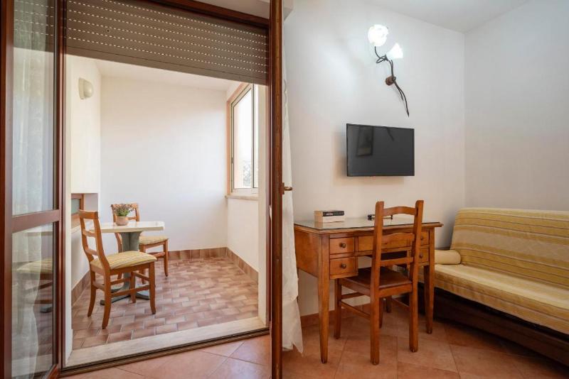 Lola Piccolo Hotel - Oda