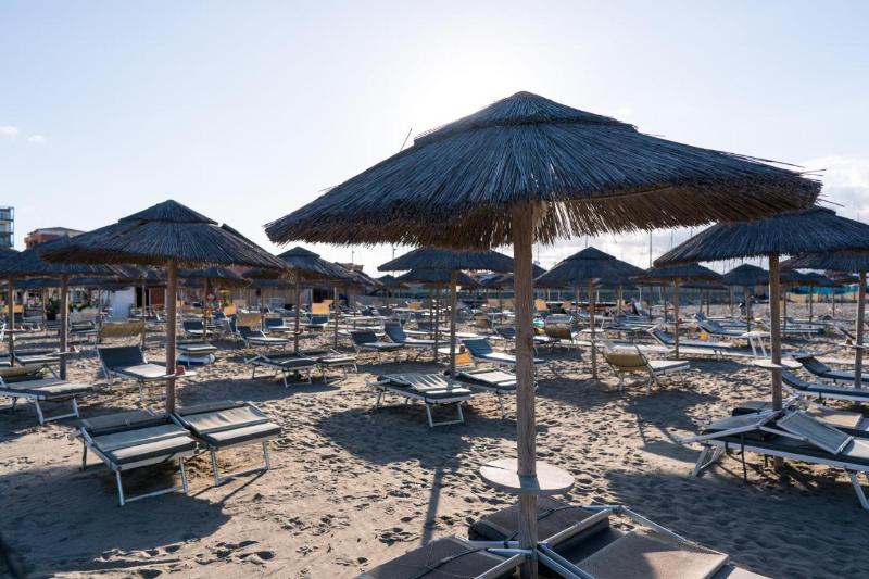 Lola Piccolo Hotel - Plaj