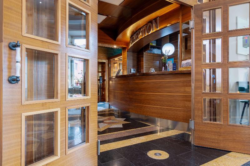 Best Western Hotel Strasser - Lobi