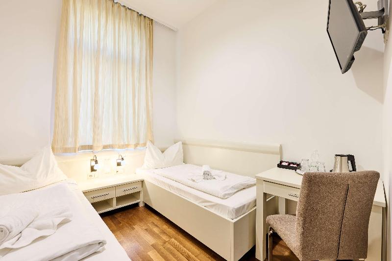 Best Western Hotel Strasser - Oda