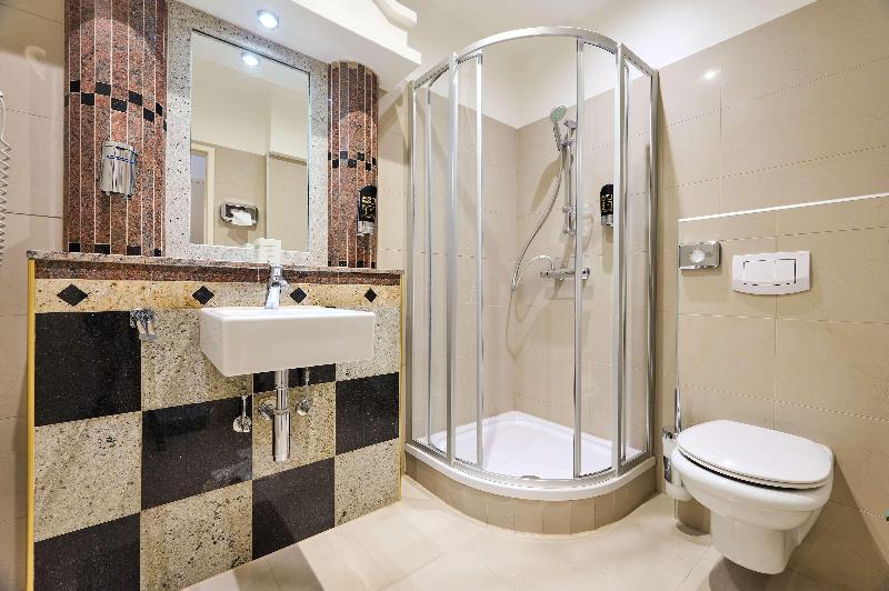 Best Western Hotel Strasser - Oda