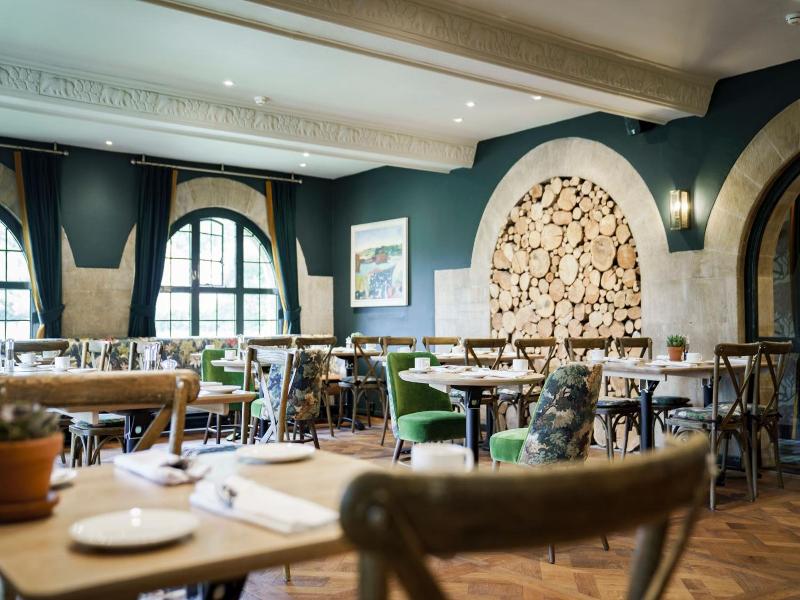The Bear of Rodborough Hotel - Genel
