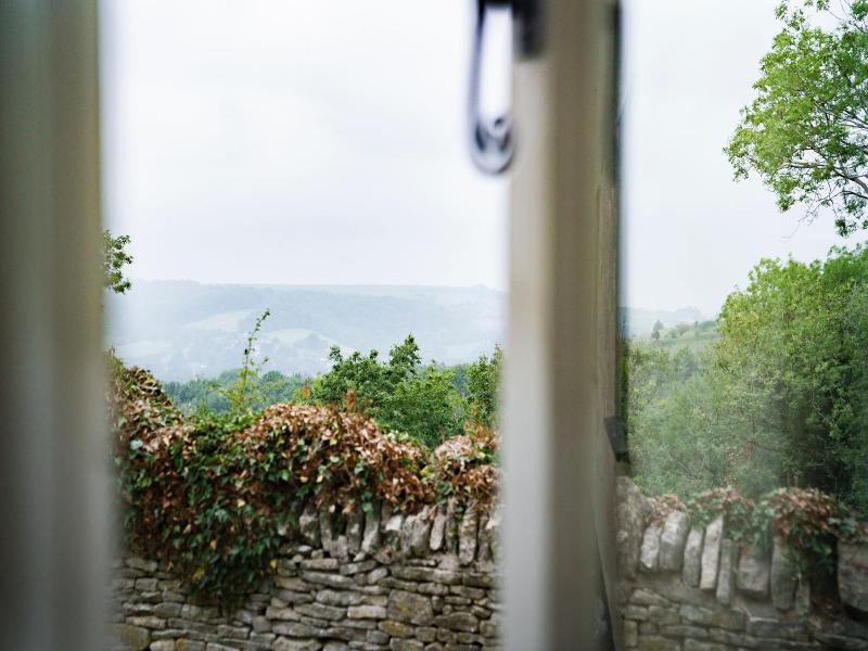 The Bear of Rodborough Hotel - Genel
