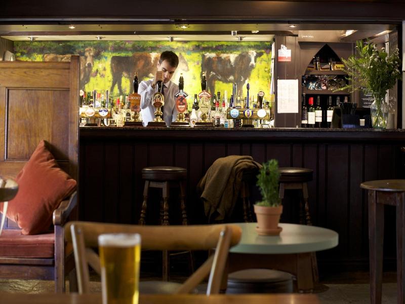 The Bear of Rodborough Hotel - Genel