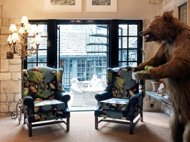 The Bear of Rodborough Hotel - Genel