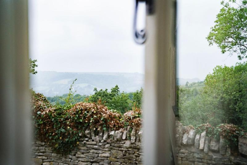 The Bear of Rodborough Hotel - Genel