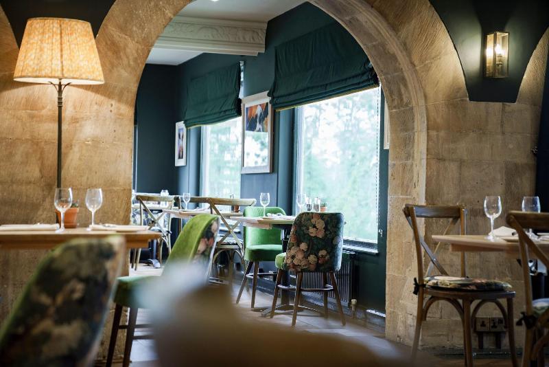 The Bear of Rodborough Hotel - Restoran