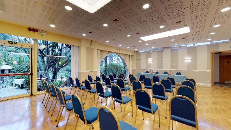 Hotel Metropole - Toplantı