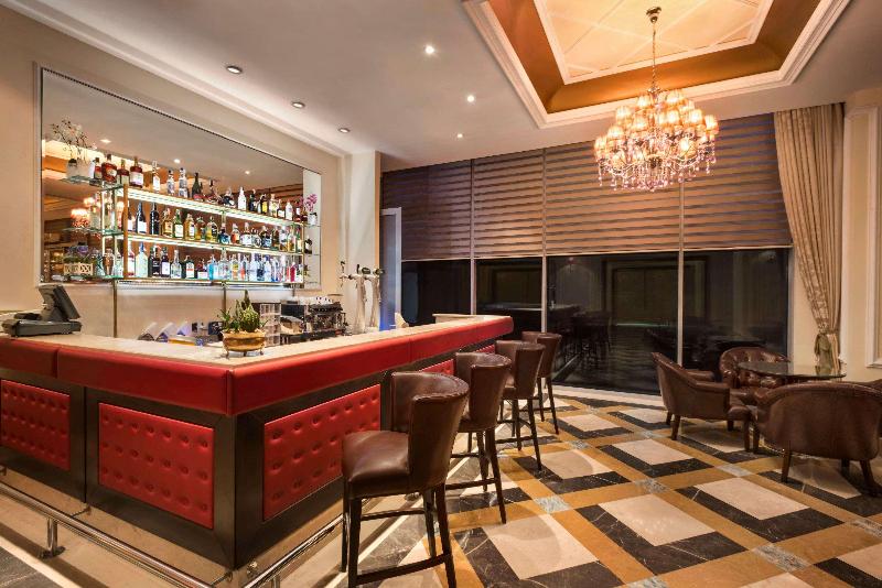Ramada Plaza by Wyndham Gevgelija - Bar