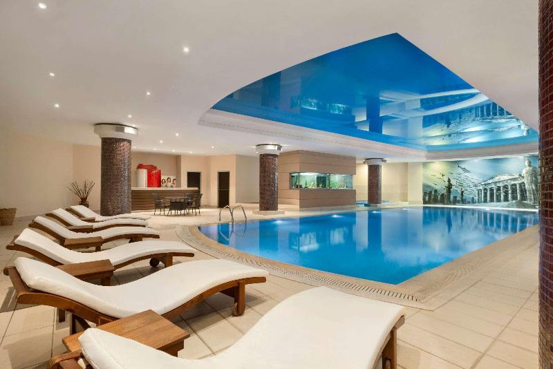 Ramada Plaza by Wyndham Gevgelija - Havuz