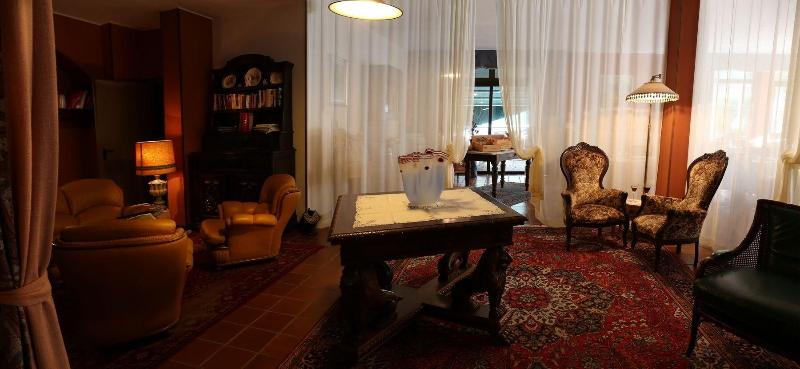 Villa San Carlo - Lobi