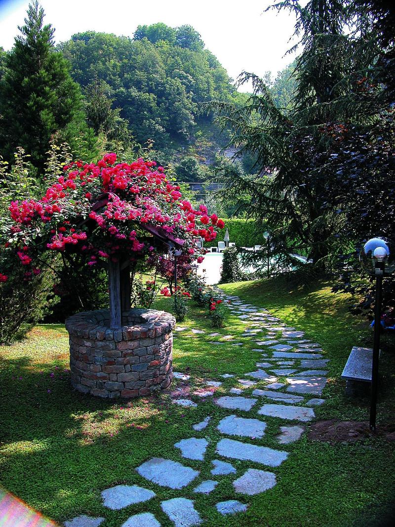 Villa San Carlo - Genel
