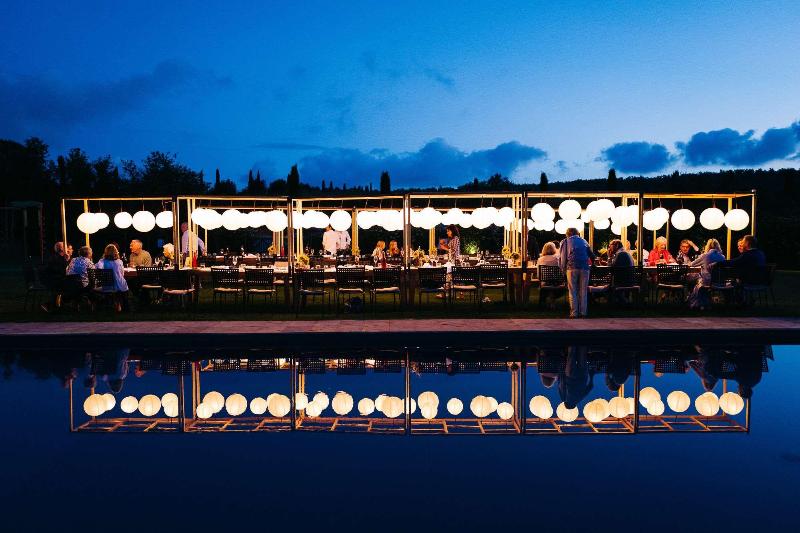 Locanda Rossa - Toplantı