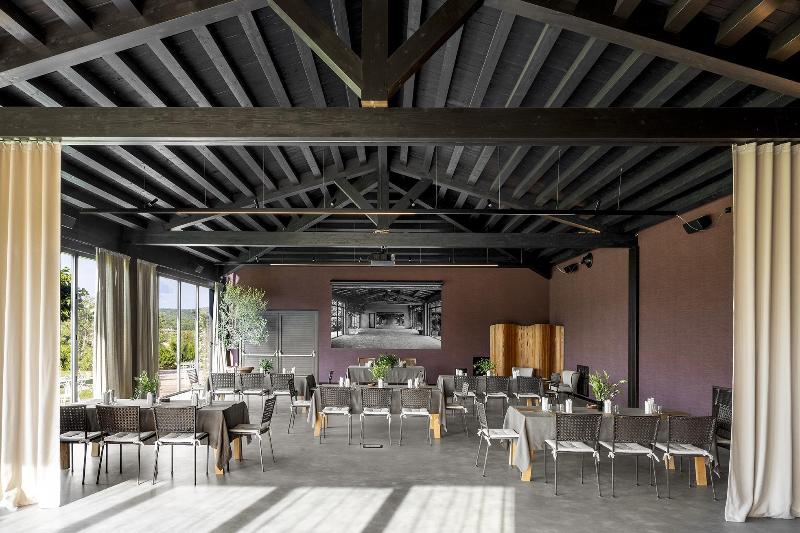 Locanda Rossa - Toplantı