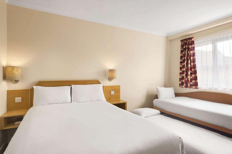 Days Inn by Wyndham Hamilton - Oda