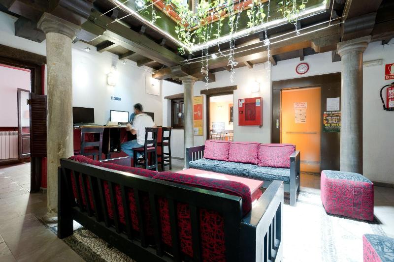 Oasis Backpackers Hostel Granada - Lobi