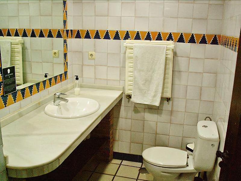 Oasis Backpackers Hostel Granada - Oda