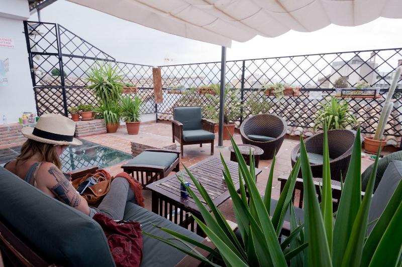 Oasis Backpackers Hostel Granada - Teras