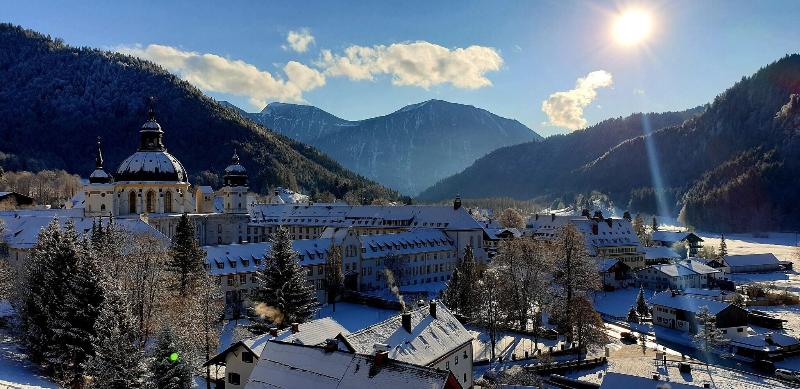 Blaue Gams - Genel