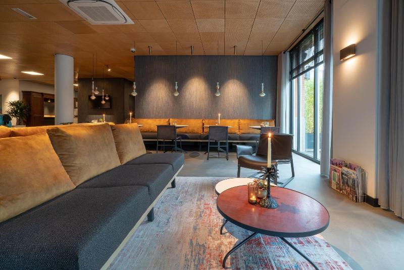 Hotel Keyser Breda - Lobi