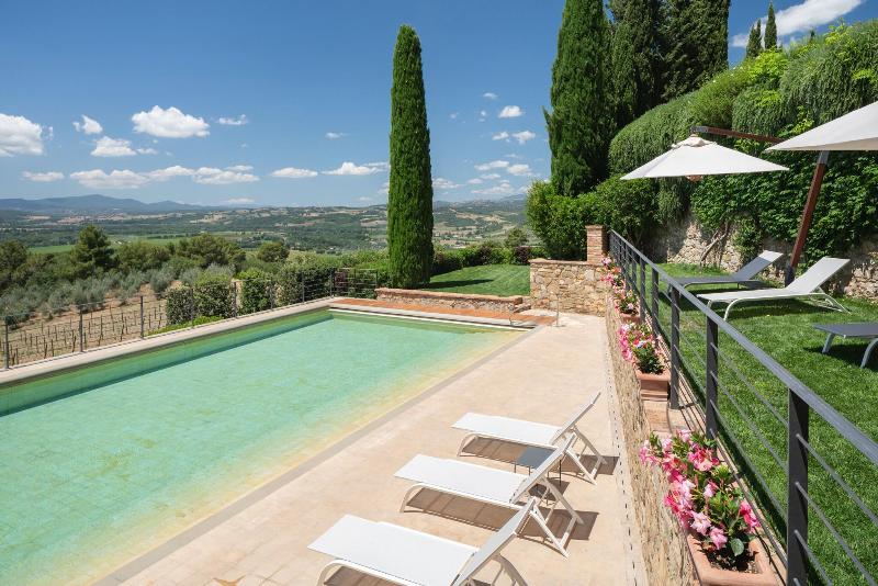 Castello Banfi - Havuz