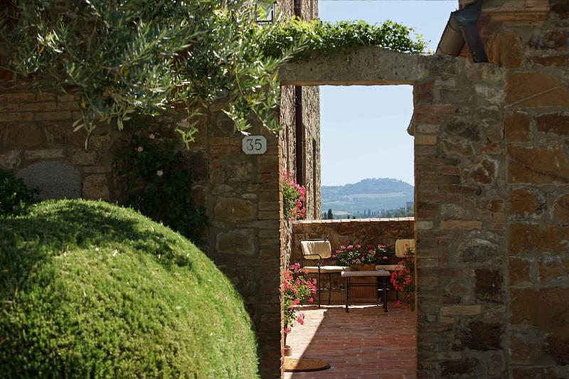 Castello Banfi - Teras
