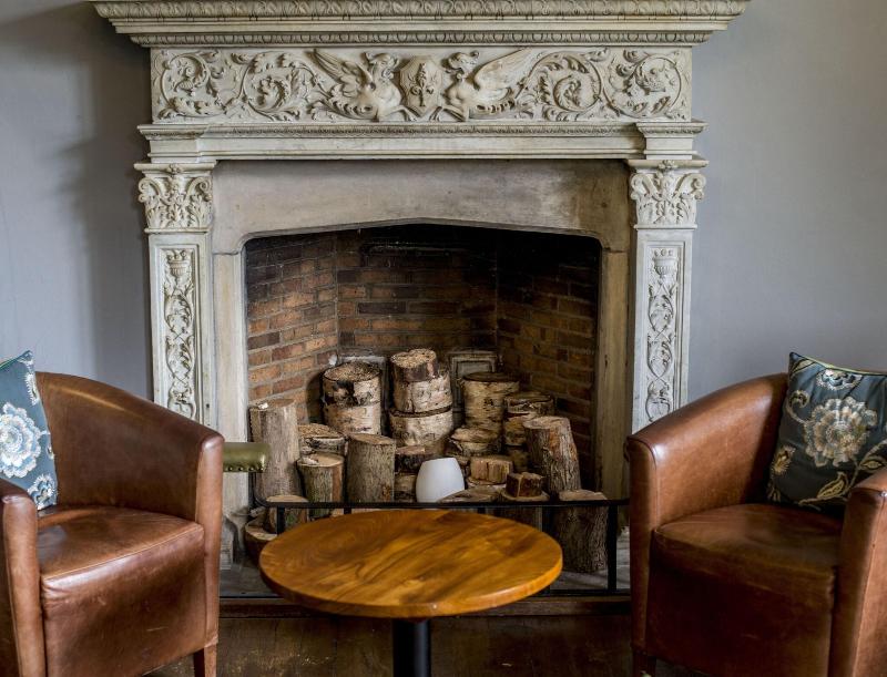 Stonehouse Court Hotel - A Bespoke Hotel - Lobi