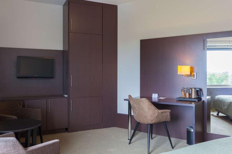 Flonk Hotel Groningen Zuid BW Signature Collection - Oda