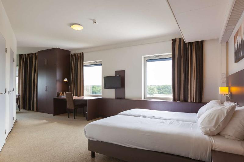 Flonk Hotel Groningen Zuid BW Signature Collection - Oda