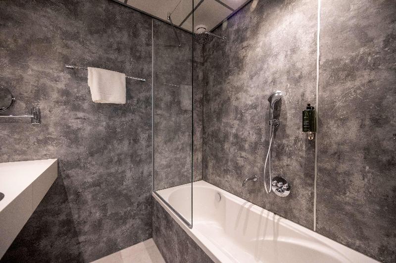 Flonk Hotel Groningen Zuid BW Signature Collection - Oda