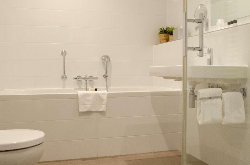 Flonk Hotel Groningen Zuid BW Signature Collection - Oda