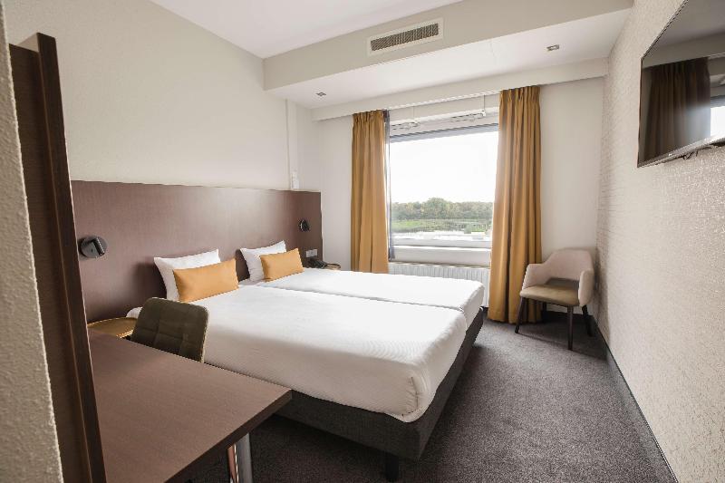 Flonk Hotel Groningen Zuid BW Signature Collection - Oda