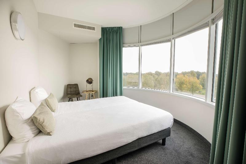 Flonk Hotel Groningen Zuid BW Signature Collection - Oda