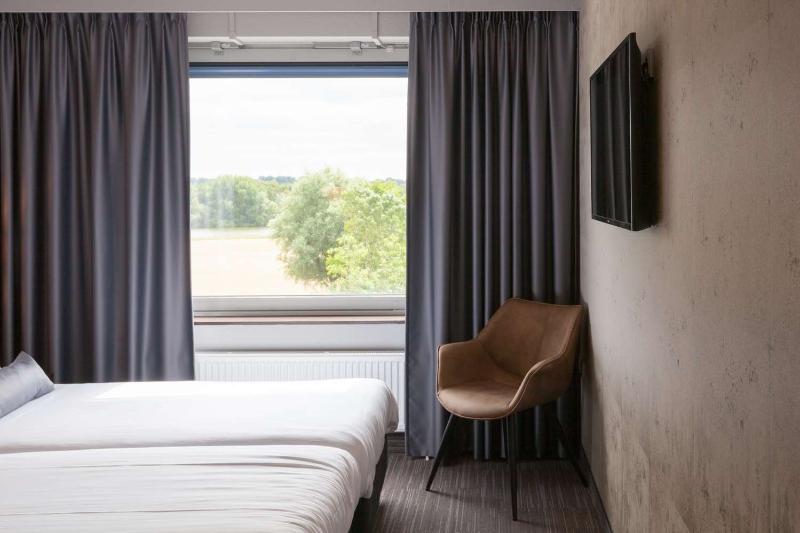 Flonk Hotel Groningen Zuid BW Signature Collection - Oda