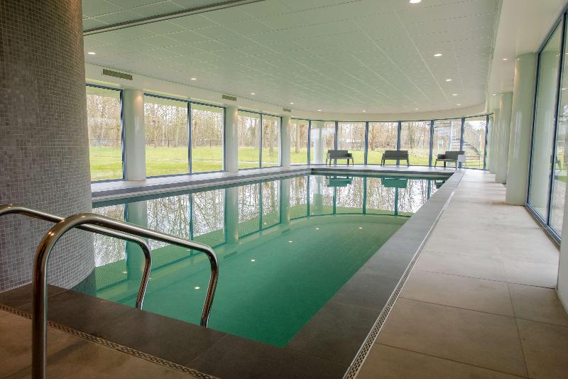 Flonk Hotel Groningen Zuid BW Signature Collection - Havuz