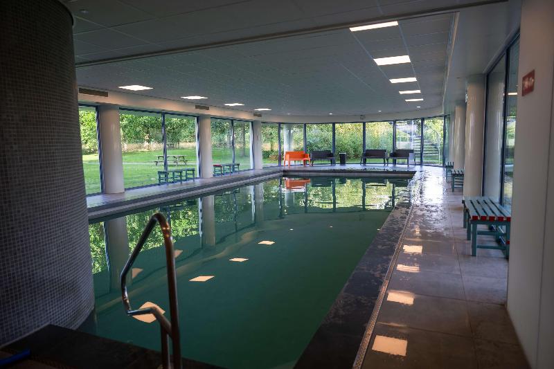 Flonk Hotel Groningen Zuid BW Signature Collection - Havuz