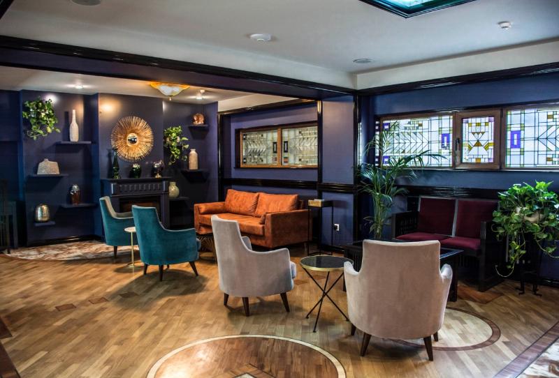 Hazz Hotel - Lobi