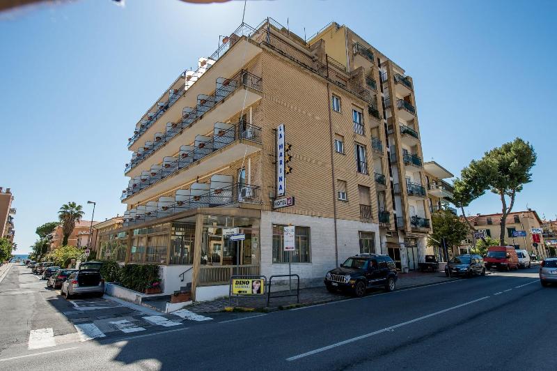 Hotel La Marina - Genel