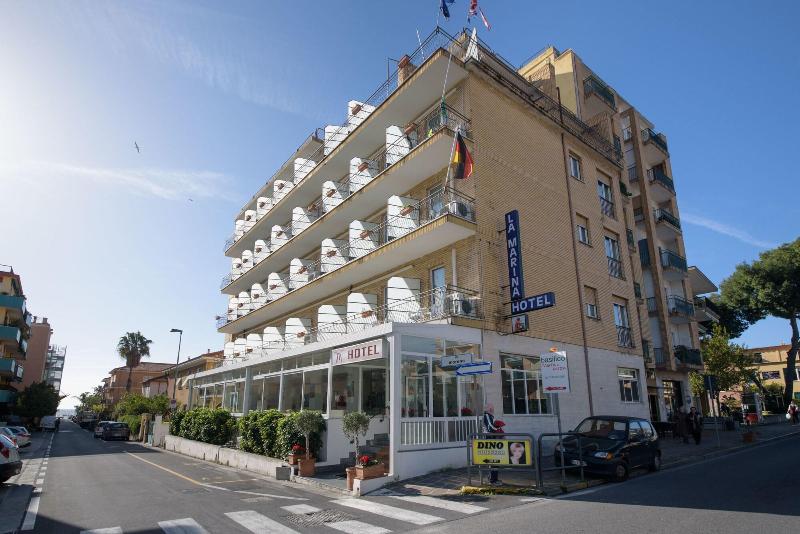 Hotel La Marina - Genel