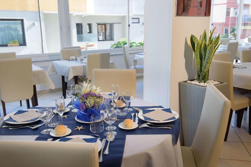 Hotel La Marina - Restoran