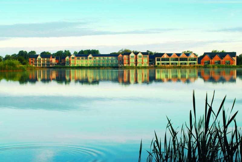 De Vere Cotswold Water Park - Genel