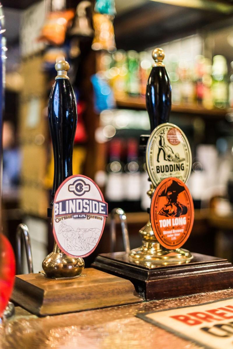 Amberley Inn - Bar
