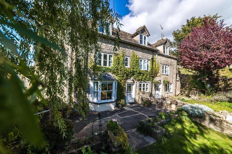 Amberley Inn - Genel