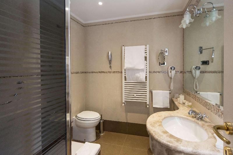 Hotel Bristol Palace - Oda